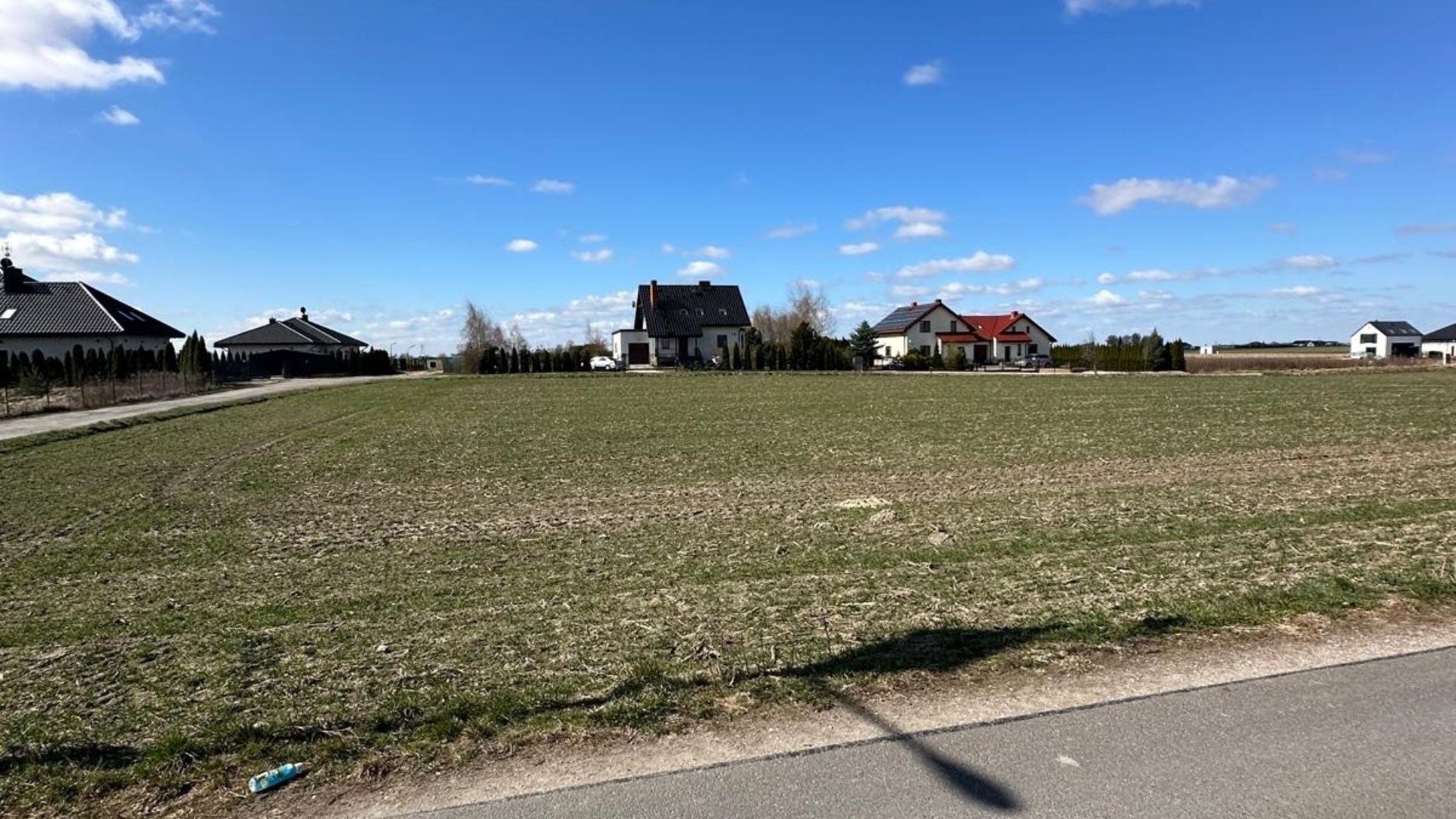 Działka na sprzedaż