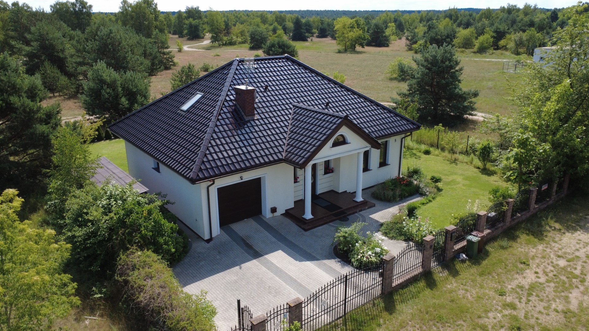 Dom na sprzedaż