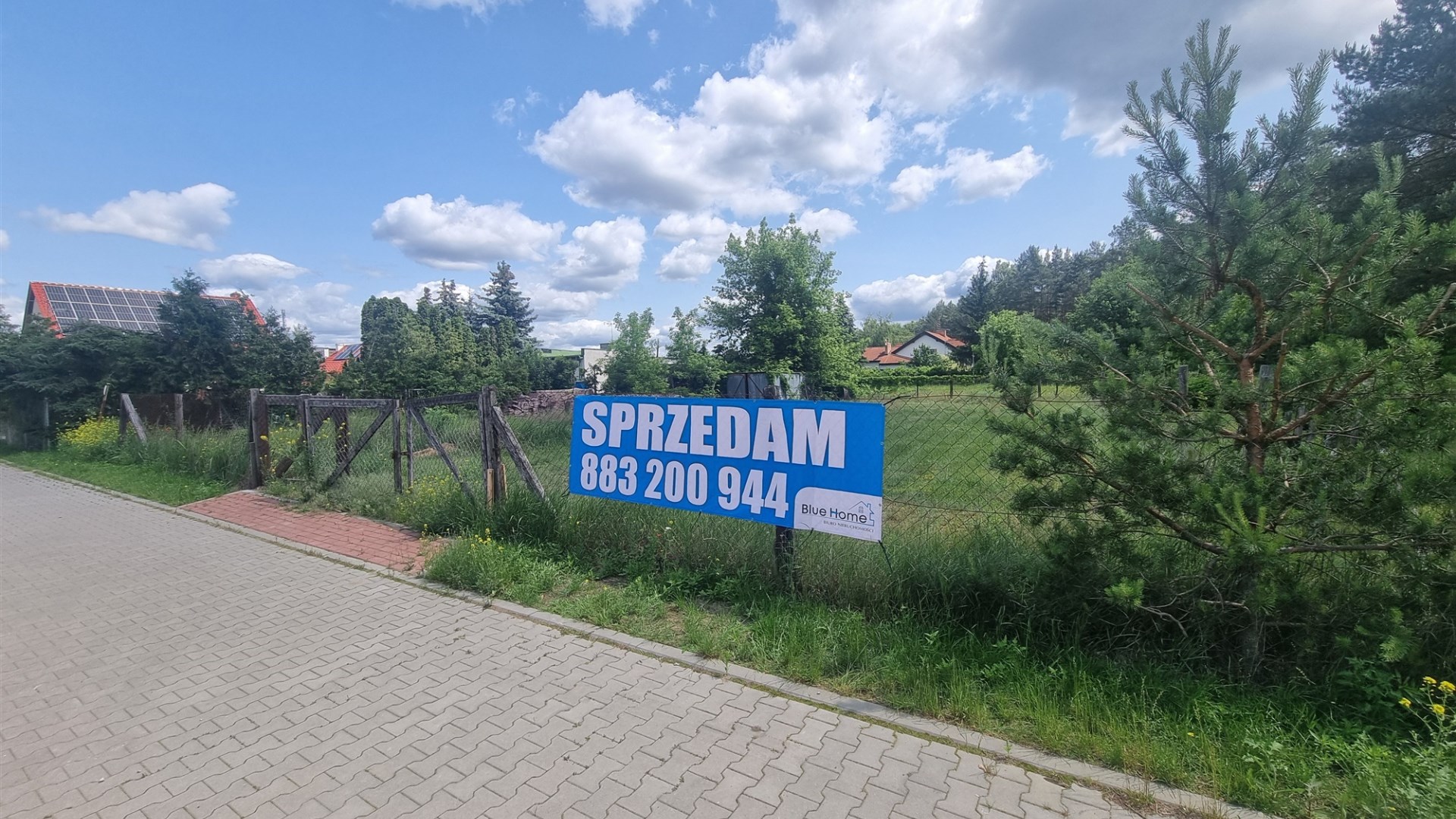 Działka na sprzedaż