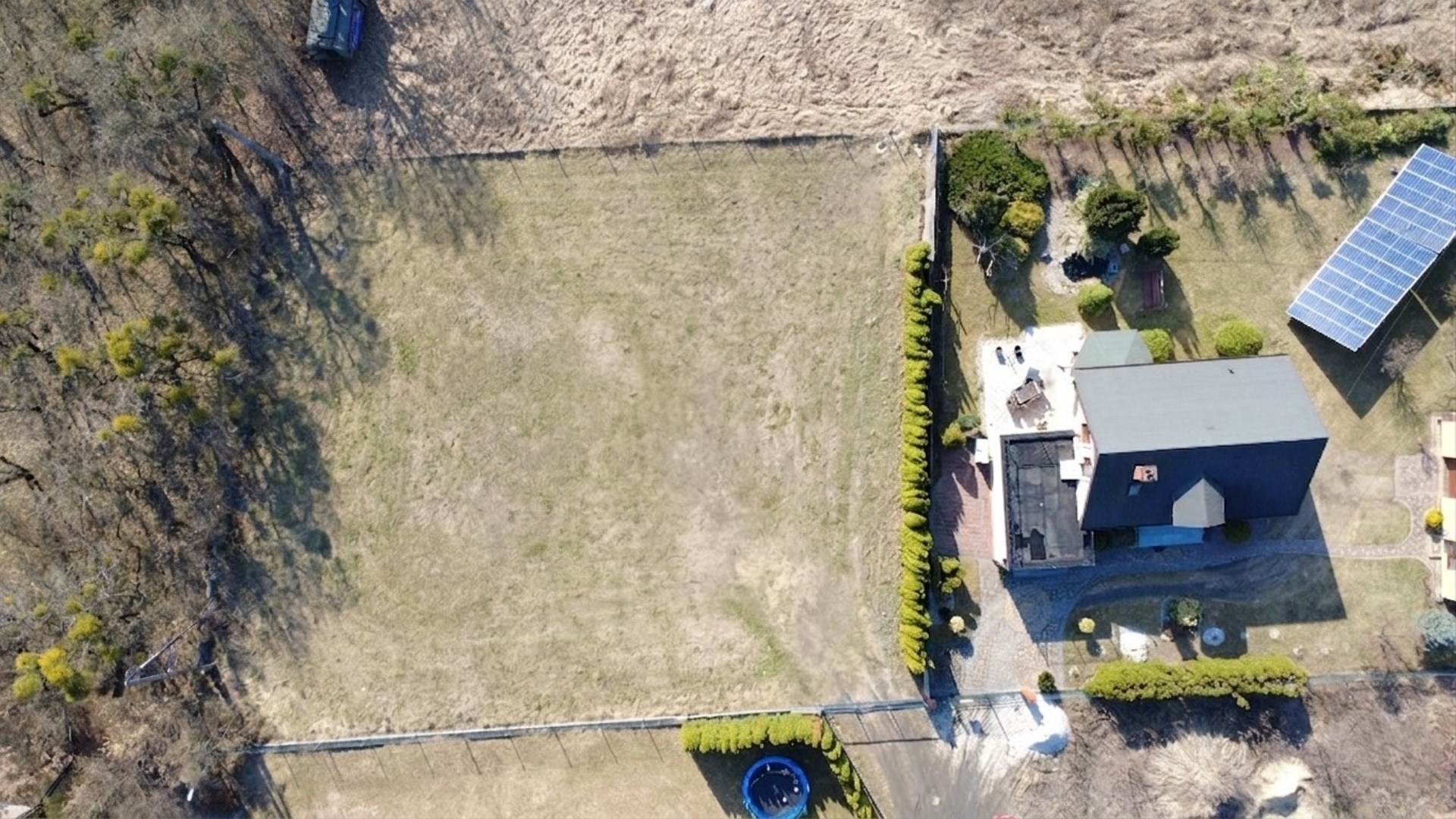 Działka na sprzedaż